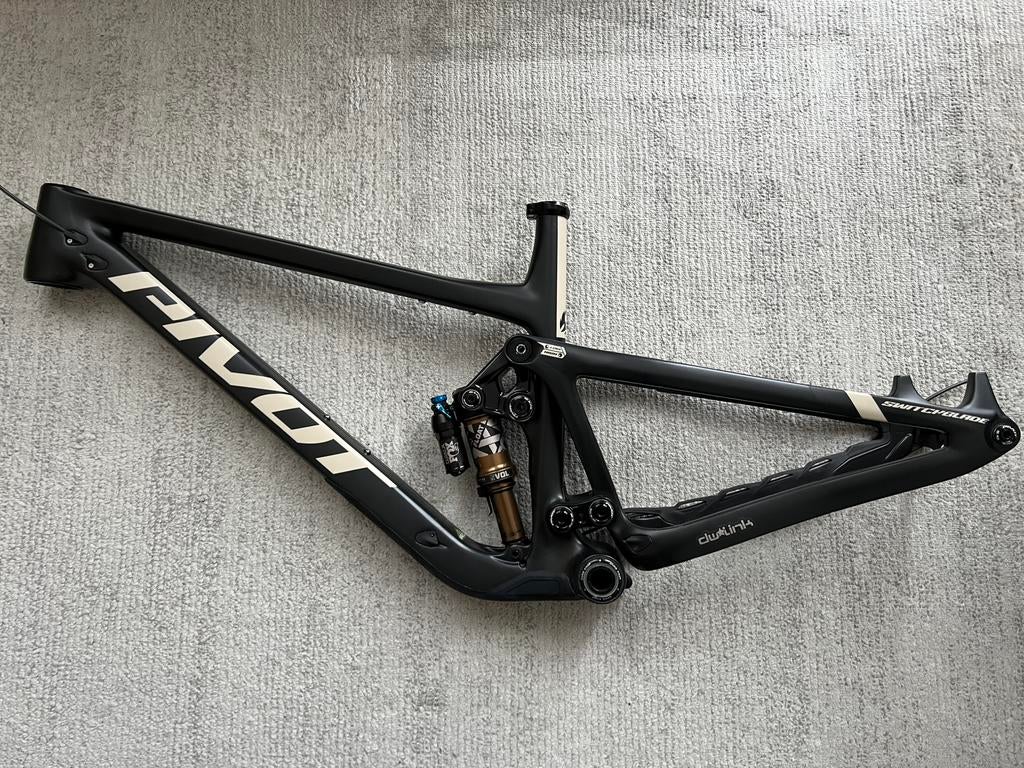 Kit cadre Pivot Switchblade taille L neuf !, VTT tout suspendu, Enlèvement, Neuf