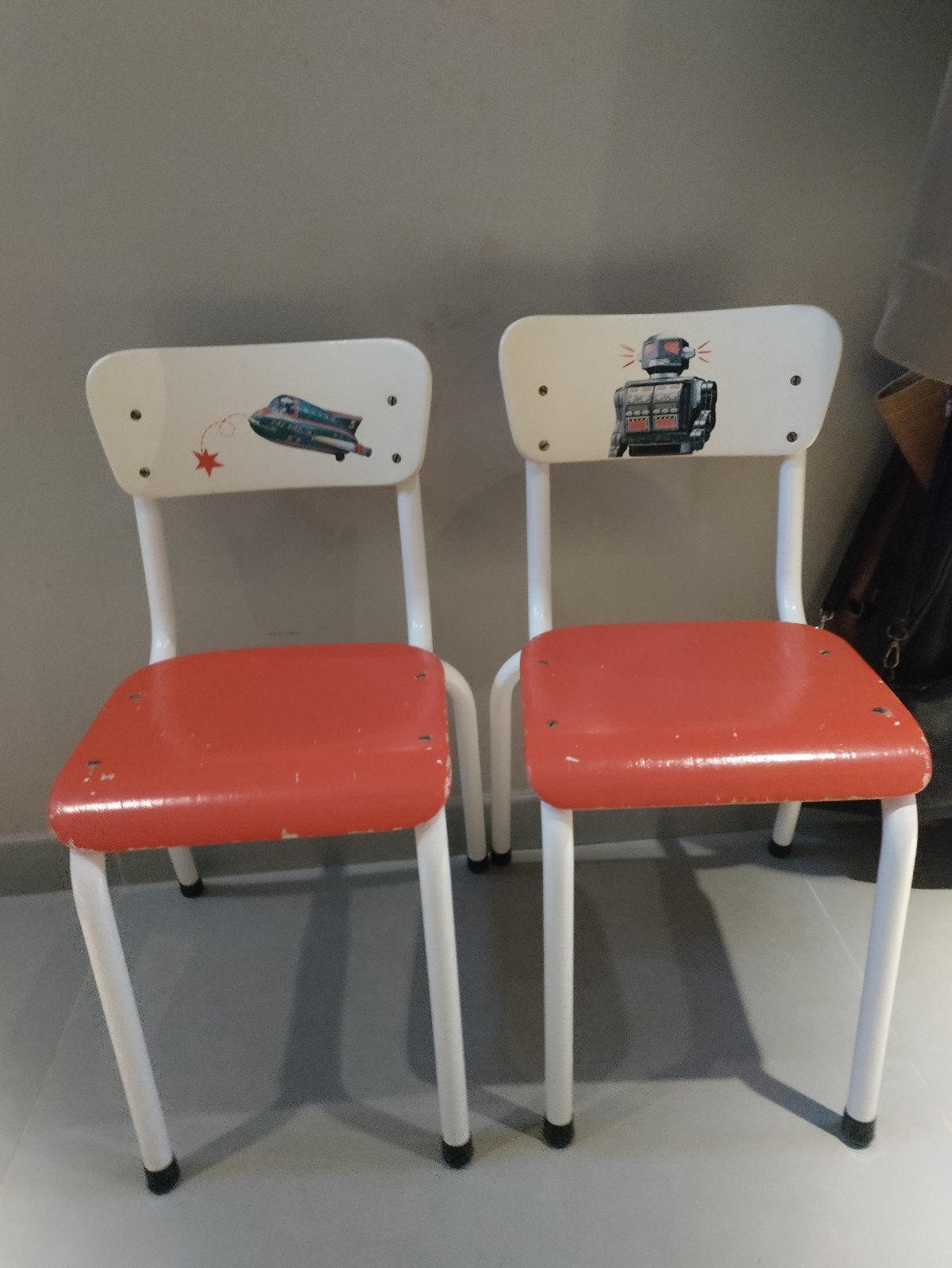 retro kinderstoeltjes, Maison & Meubles, Chaises, Enlèvement, Rouge