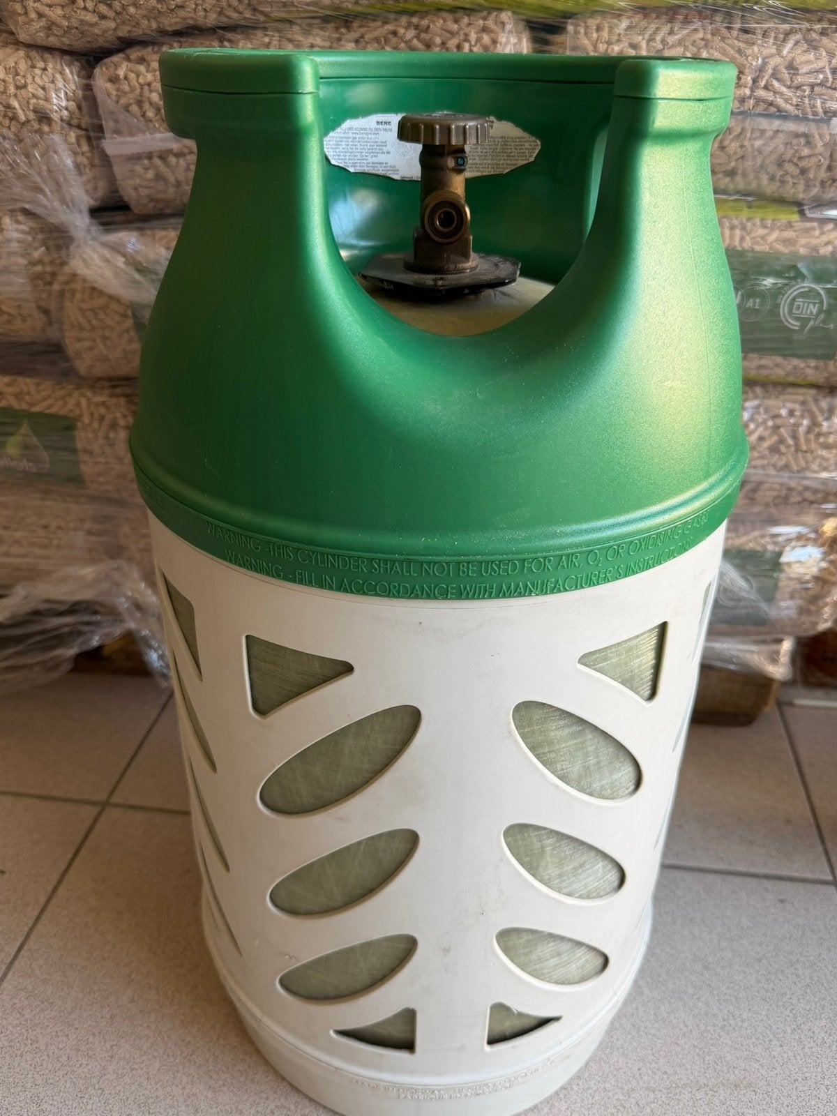 Gasfles VOL Propaan 10kg lichtgewicht en veilig, Ophalen, Zo goed als nieuw