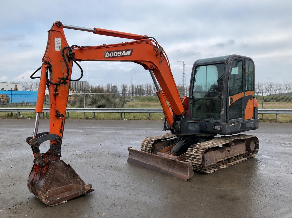 Doosan DH60-7 minigraver 6tons midigraver graafmachine, Enlèvement, Excavatrice