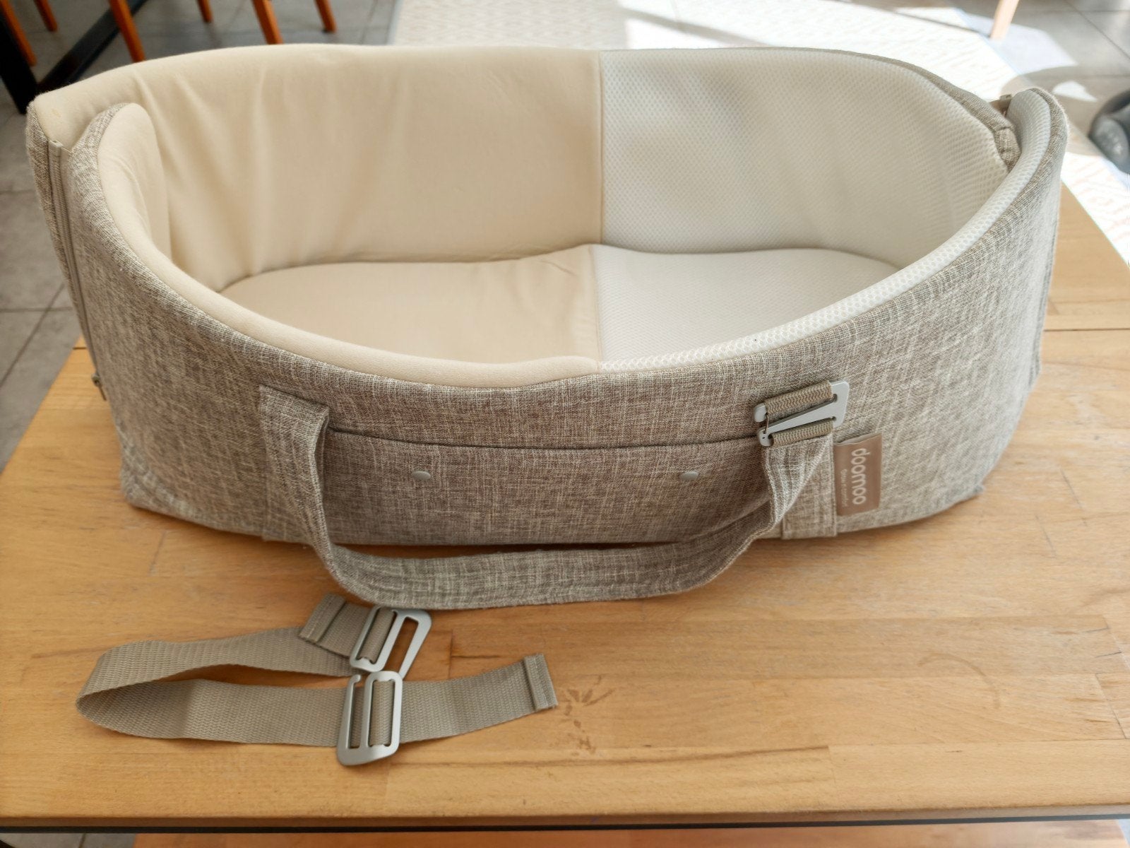 Doomoo couffin portable Bébé, Enfants & Bébés, Enlèvement
