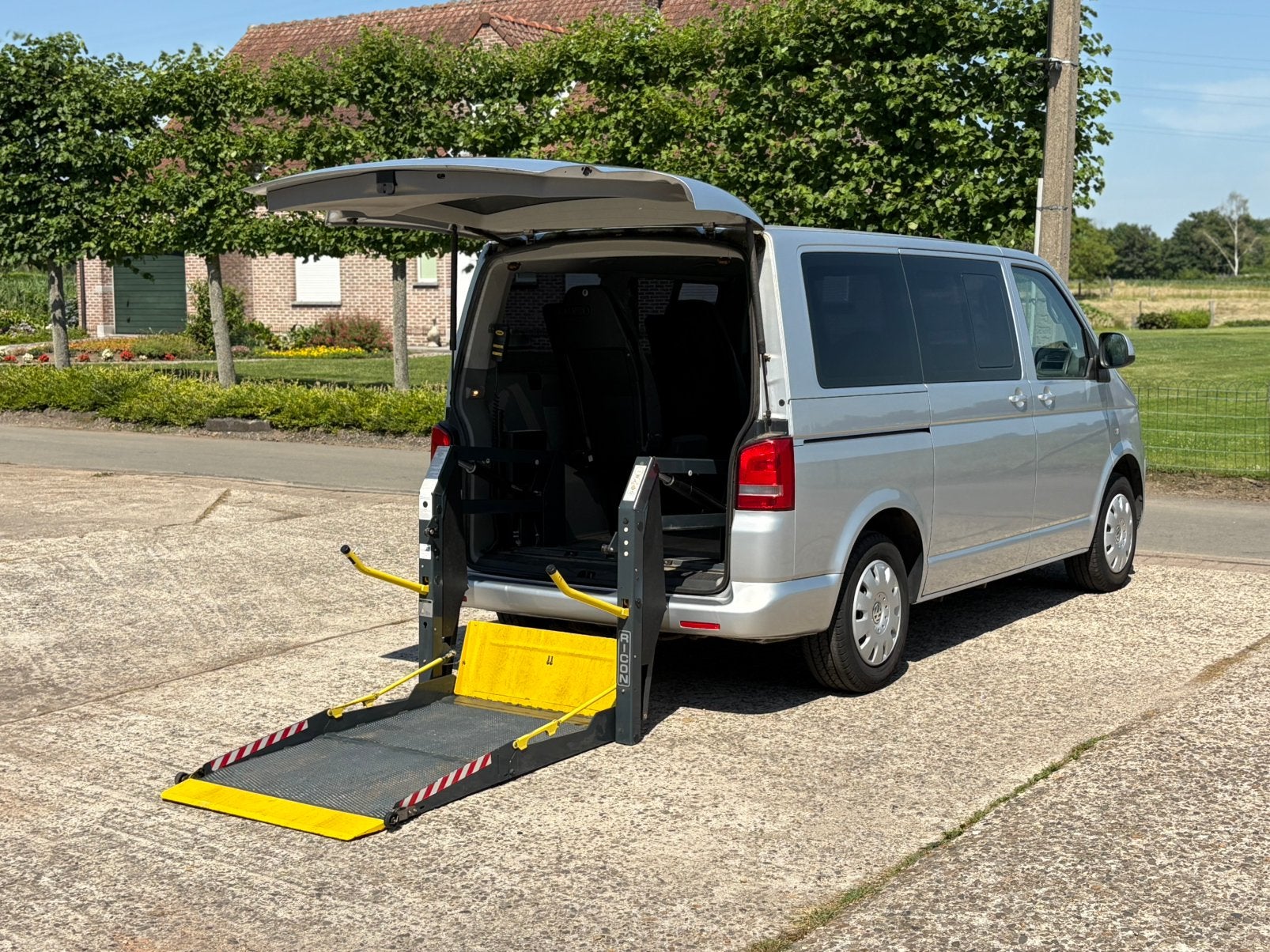 ♿️VW CARAVALLE 2.0TDI DSG Rolstoellift Invalide TPMR, Auto's, Monovolume, Bedrijf, Diesel, Electronic Stability Program (ESP)