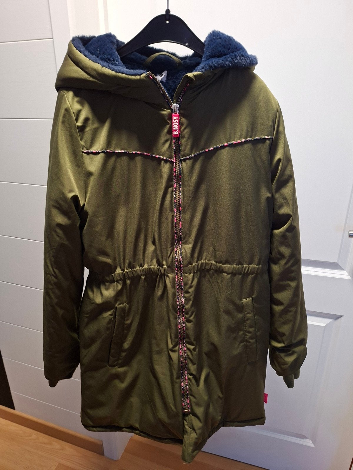 b nosy winterjas maat 152, Kinderen en Baby's, Meisje, Zo goed als nieuw, Jas, B nosy