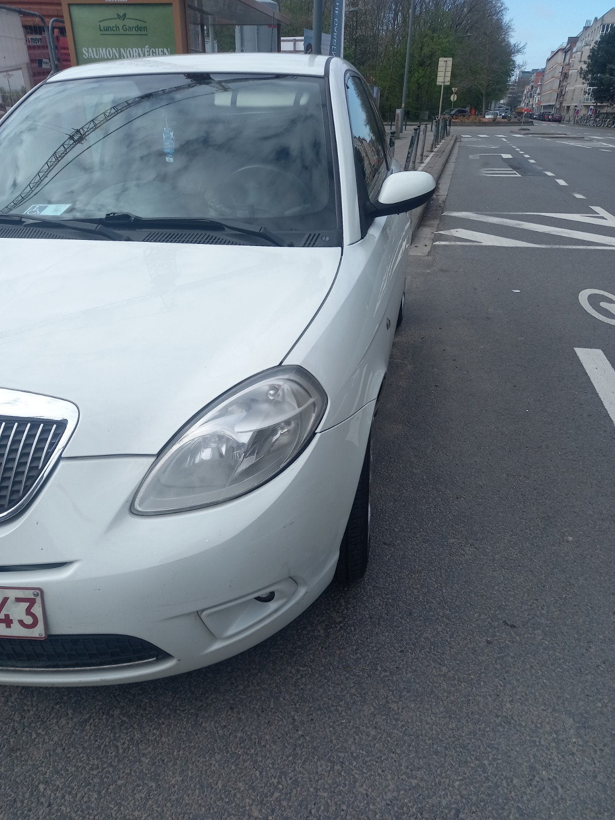 Lancia ypsilon 1,4 95cv momo design, Autos, Achat, Intérieur cuir, Alcantara, Particulier