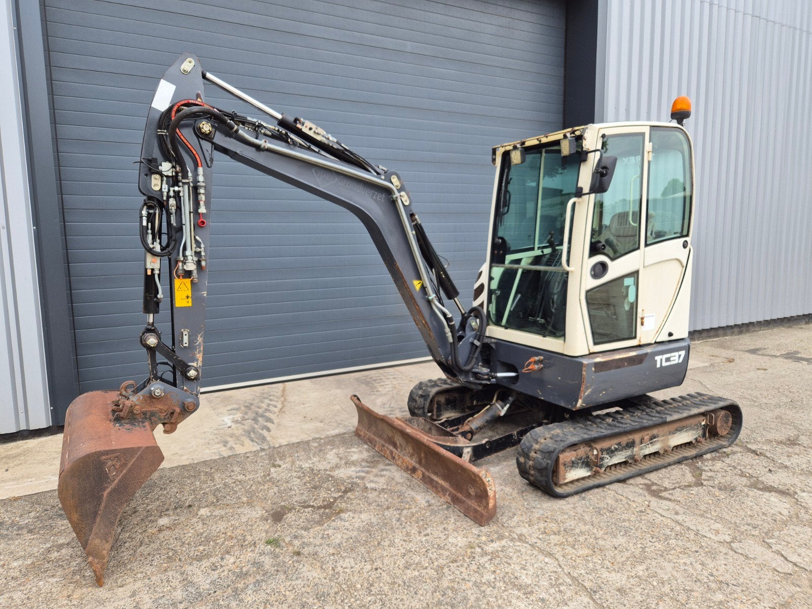 Terex TC37 Graafmachine Minigraver, Ophalen