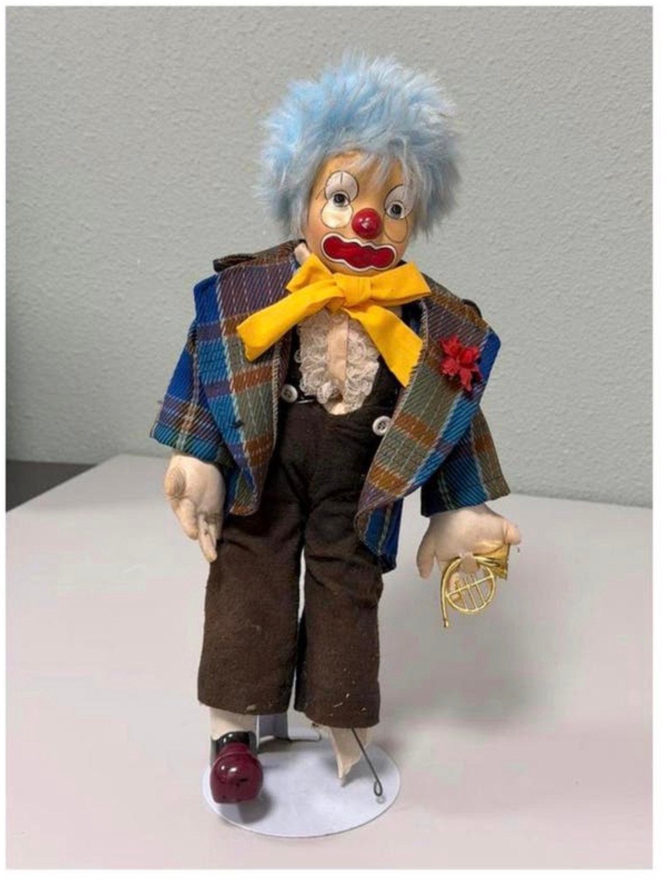 Vintage Porseleinen clown pop Clownspop 45 cm Met Standaard, Verzamelen, Poppen, Gebruikt, Pop, Ophalen of Verzenden