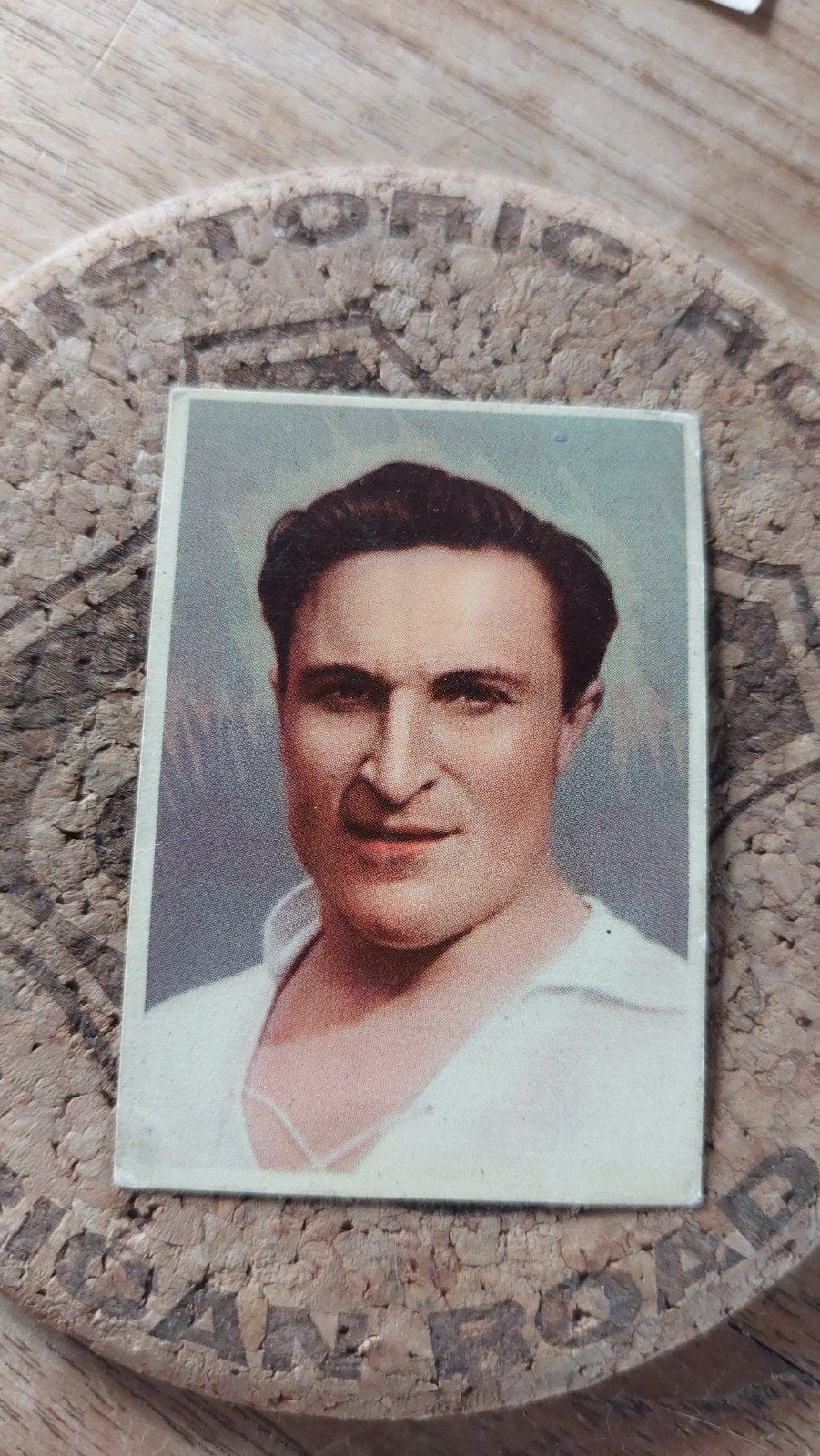 Carte Vintage Football Chocolat Victoria - N 99 Léon Gillau, Enlèvement ou Envoi