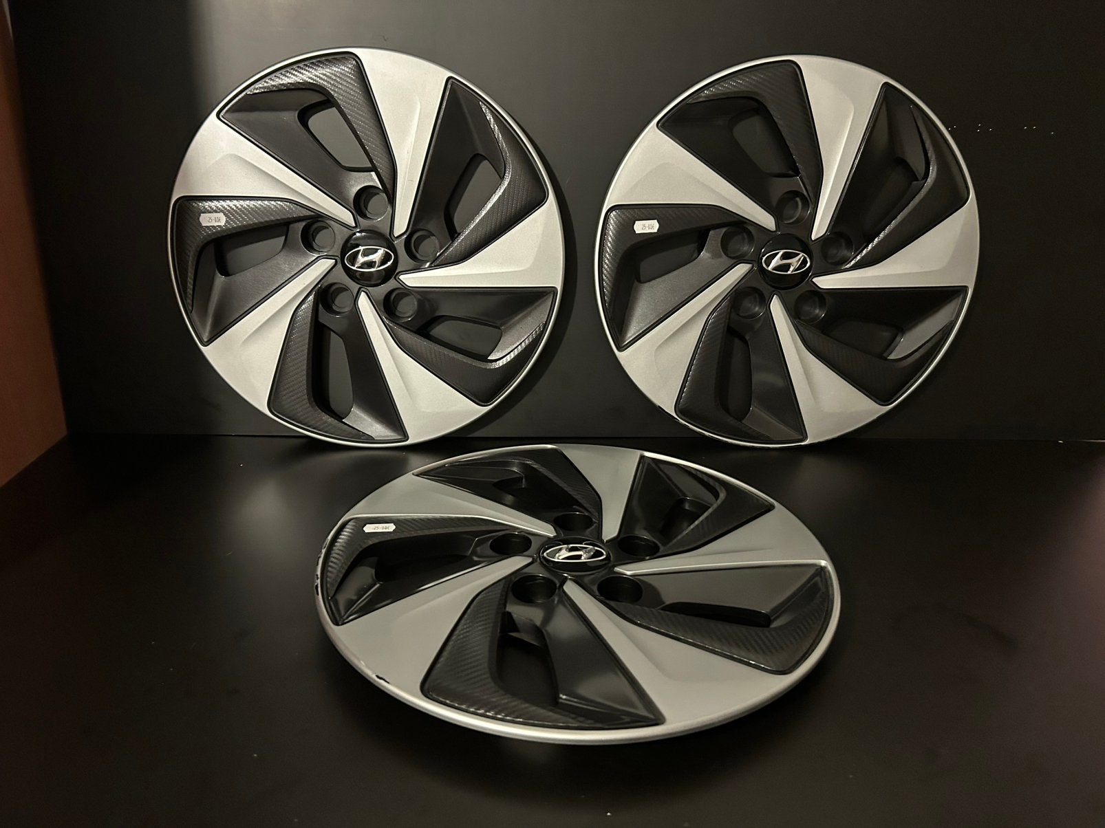 3 originele Hyundai Ioniq 15" wieldoppen, Ophalen of Verzenden, Nieuw