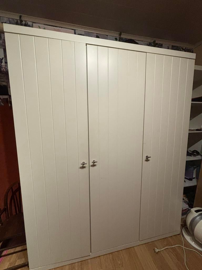 Grote kleerkast te koop, Ophalen, Zo goed als nieuw
