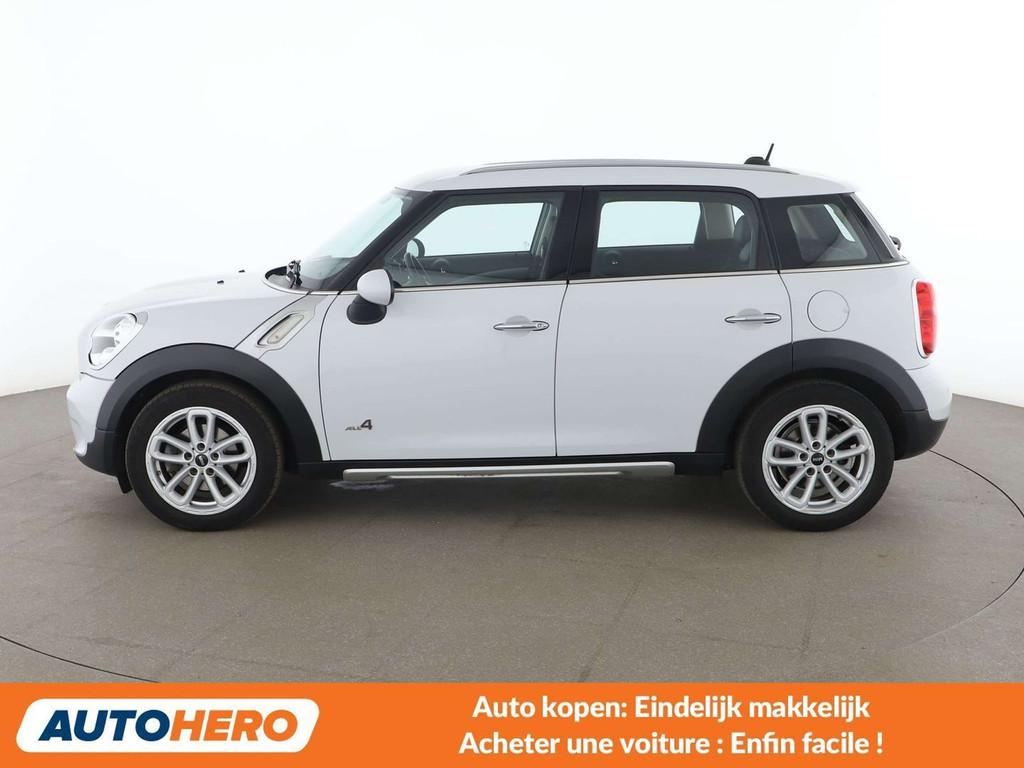 MINI Cooper D Countryman Cooper D ALL4, https://public.car-pass.be/vhr/32b28b05-1758-49e1-ae1a-ea8cec738bee, Achat, 82 kW, Boîte manuelle