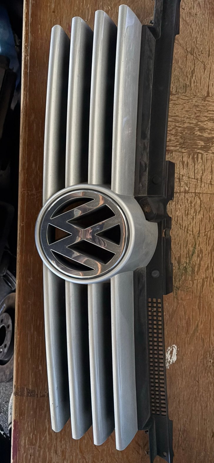 Calandre vw bora, Autos : Pièces & Accessoires, Pare-chocs, Volkswagen, Enlèvement, Utilisé
