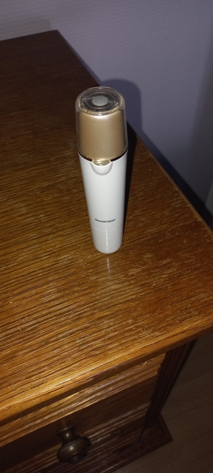 Petit rasoir pour femme pour poils au menton et moustache, Enlèvement ou Envoi