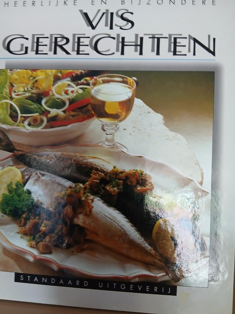 4 kookboeken vis, wild en gevogelte vlees en oven gerechten, Boeken, Ophalen
