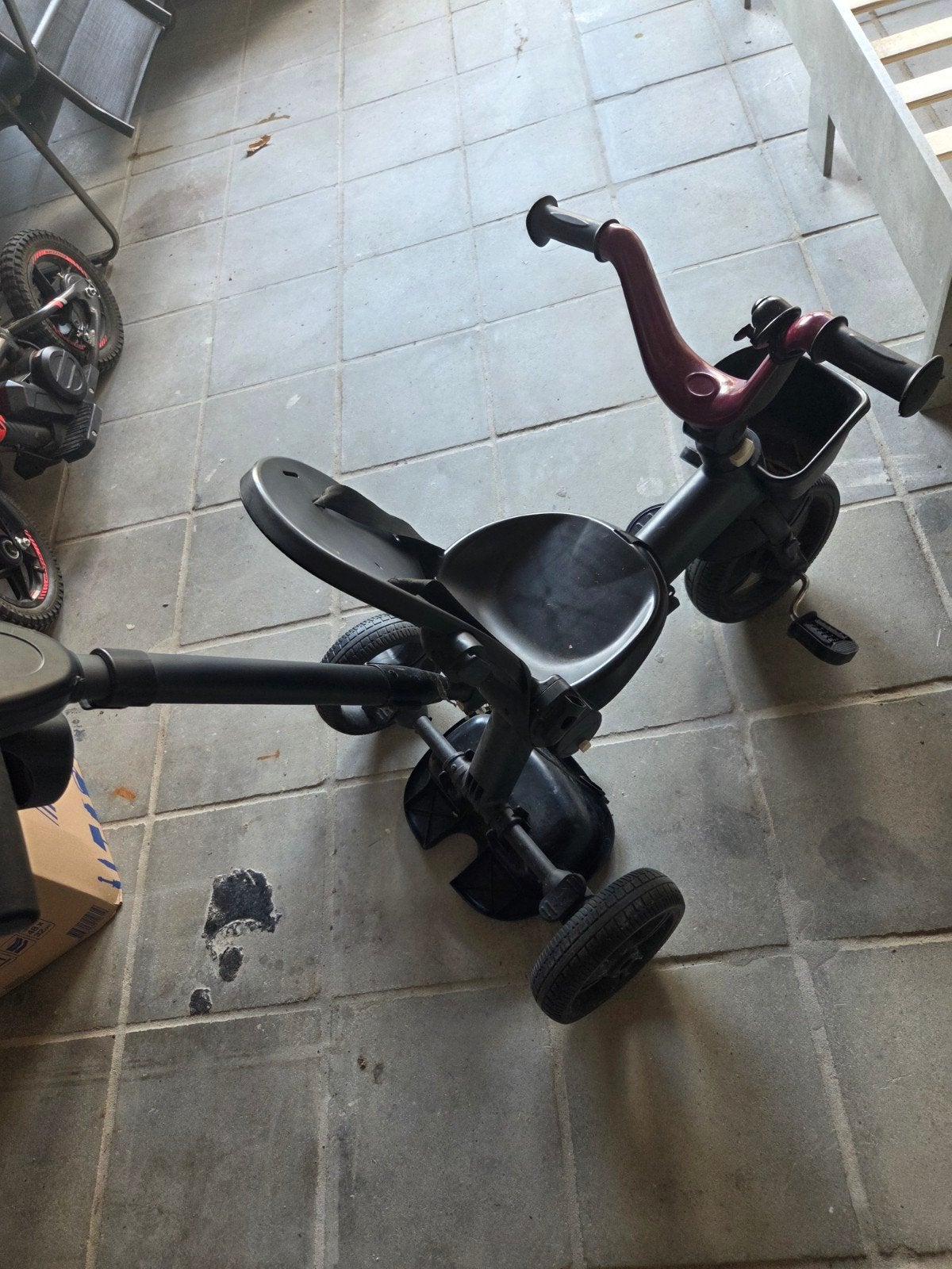 tricycle enfant, Vélos & Vélomoteurs, Vélos | Tricycles pour enfants, Enlèvement, Comme neuf, Siège réglable