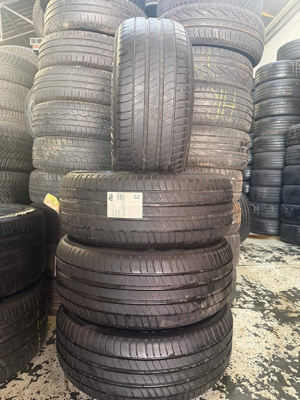 215 60 17 Michelin avec montage et équilibrage, Enlèvement