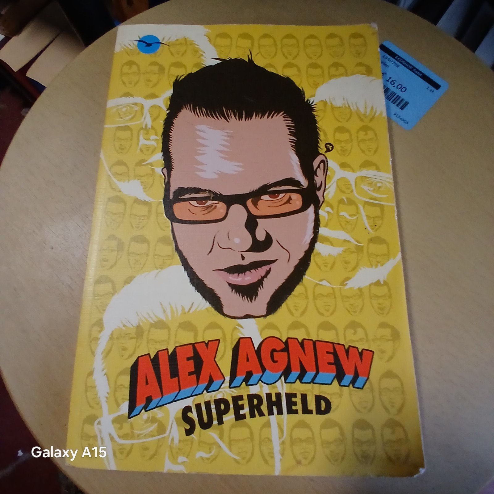 Alex Agnew - Superheld, Boeken, Humor, Ophalen of Verzenden, Alex Agnew