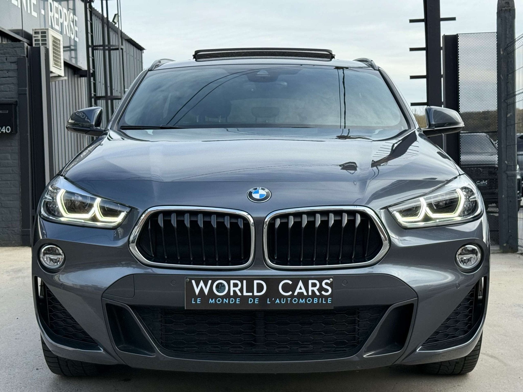 BMW X2 1.5iA sDrive18 PACK M TOIT PANO NAVI CAMERA FULL, Argent ou Gris, Euro 6, Entreprise, 5 portes