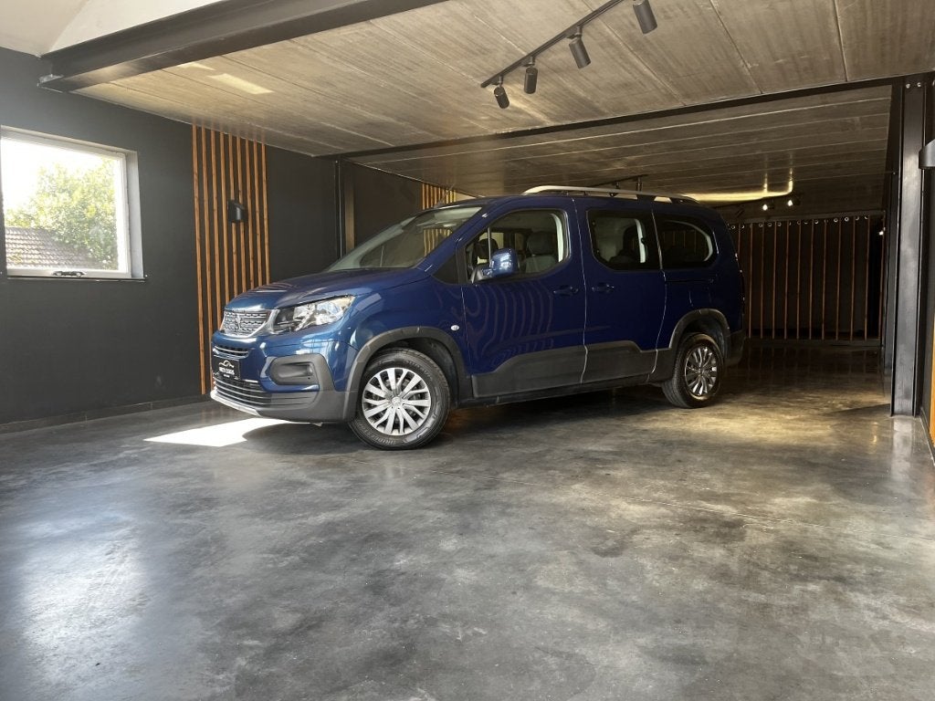 Peugeot Rifter 1.2 PureTech Long Active | BT | Camera | ..., Auto's, Peugeot, Voorwielaandrijving, Blauw, 7 zetels, Bedrijf