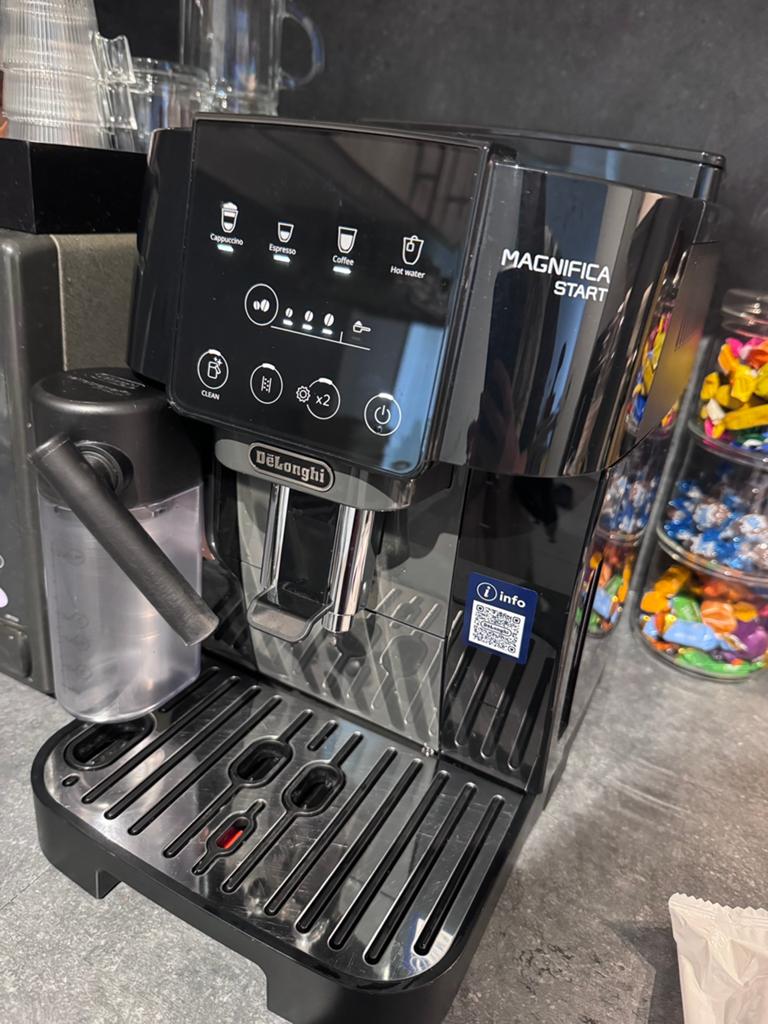 Delonghi Magnifica Start ECAM220.80.SB, Ophalen, Zo goed als nieuw