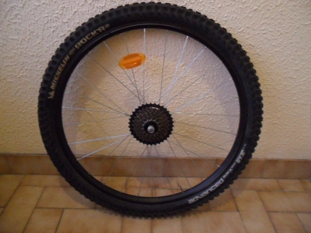 Roue 27.5 pouces arriére v-brakes 7V, Vélos & Vélomoteurs, Enlèvement, Utilisé, Roue