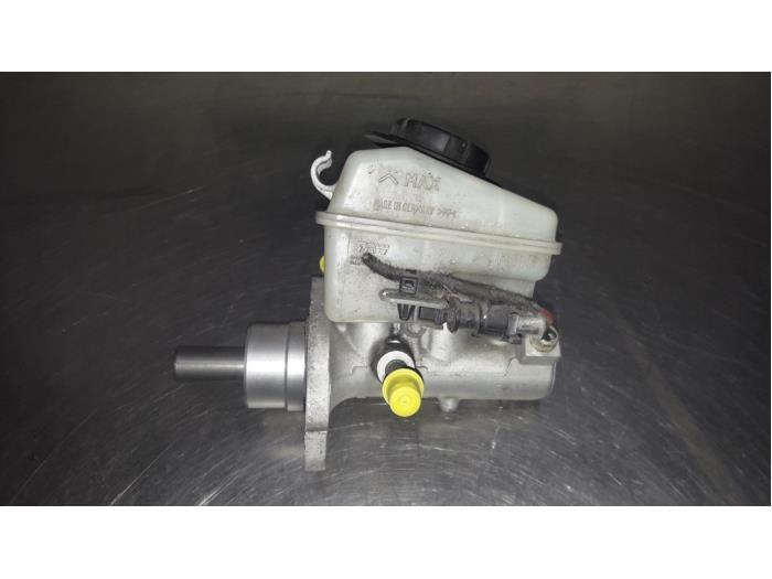 Hoofdremcilinder van een Opel Astra (Astra H 04-), Gebruikt, -, -, Opel