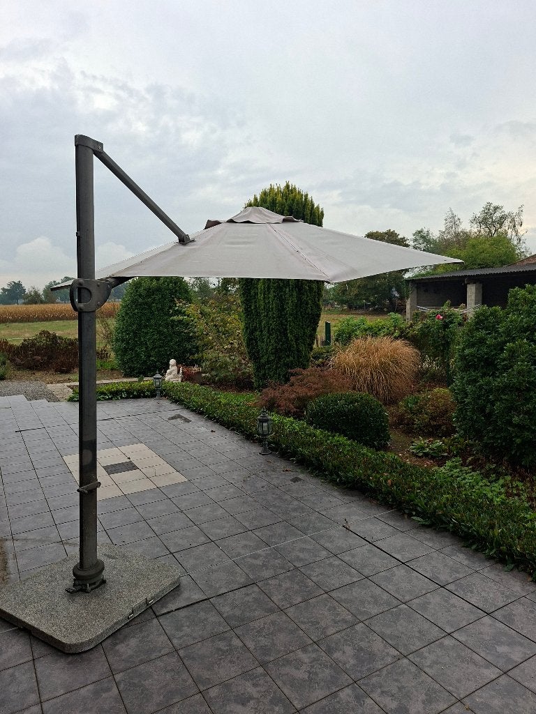 Parasol + voet diameter 3.4m, Ophalen, Kantelbaar, 3 tot 4 meter, Zweefparasol