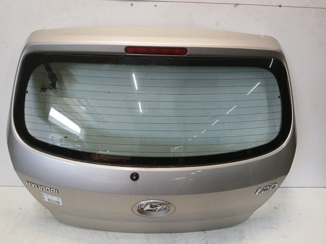 Achterklep Hyundai i20, Onderdelen@venauto.nl, Van der Ven Autorecycling B.V., Gebruikt, Ettenseweg 76, 4706 PB Roosendaal, The Netherlands