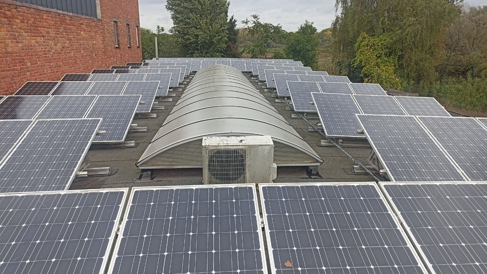 zonnepanelen installatie met omvormers  sma, Bricolage & Construction, Enlèvement, Utilisé, Système complet, 200 watts-crêtes ou plus