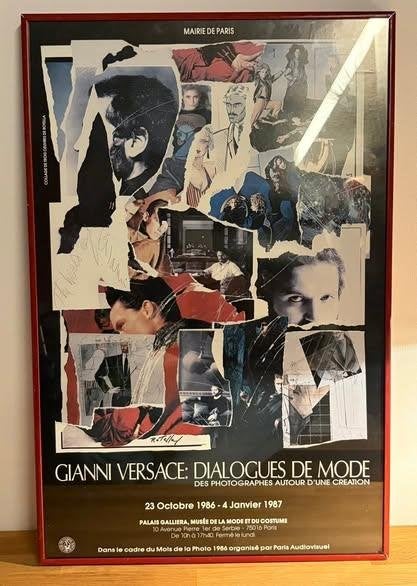 Affiche originale de l'exposition Gianni Versace/Rotella, Antiquités & Art, Art | Lithographies & Sérigraphies, Impression offset