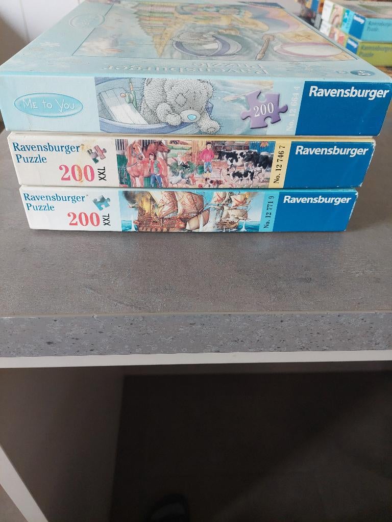 3 puzzels 200st :piraatschepen, boerderij, me to you beertje, Ophalen, Zo goed als nieuw, 6 jaar of ouder