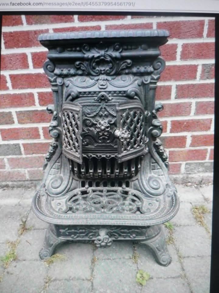 Poêle à bois ou à charbon antique en fonte ( Godin ?? ), Ophalen of Verzenden, Hout, Houtkachel