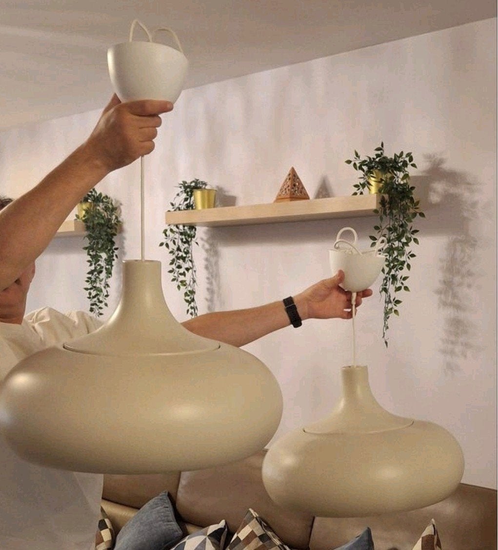 Belle lampe suspendue Växjö ikea (1 ou 2 pièces), Enlèvement, Neuf, Synthétique