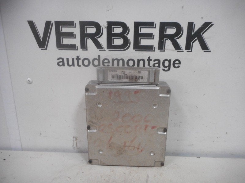 CALCULATEUR MOTEUR ECU Ford Escort 6 (AAL / ABL), Autos : Pièces & Accessoires, Henry-Ford-Straße  1
50735  Köln, DE, Ford-Werke GmbH