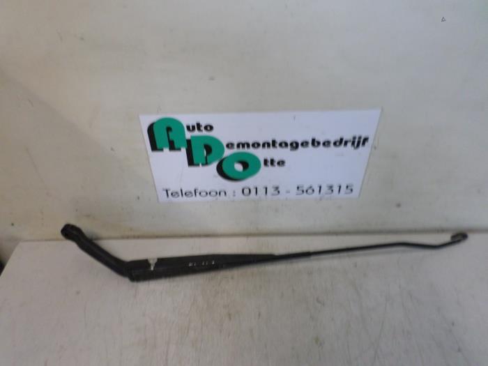 Bras essuie-glace avant d'un Honda Civic (Civic 95-), Honda, -, 3 mois de garantie, Utilisé
