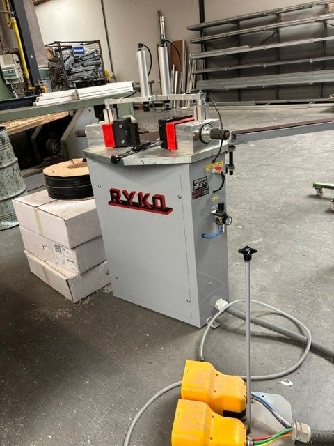 Presse Ryko, Articles professionnels, Machines & Construction | Travail du métal, Enlèvement