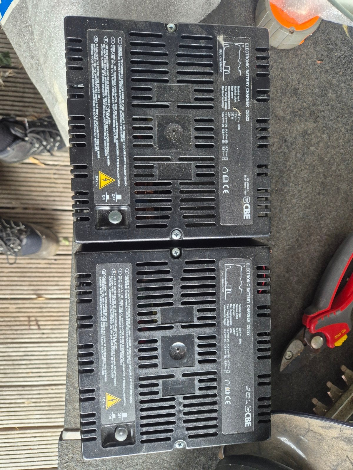 CBE CB522 - 12 V/22 A - plomb/gel - sans chargeur au lithium, Enlèvement
