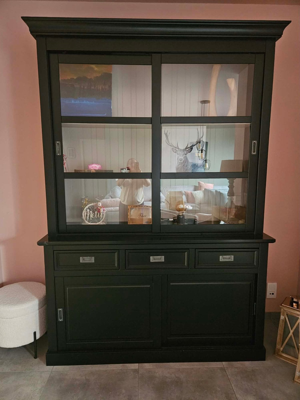 Mooie zwarte buffetkast, Huis en Inrichting, Kasten | Buffetkasten, Ophalen, 200 cm of meer, 150 tot 200 cm, Met lade(s)
