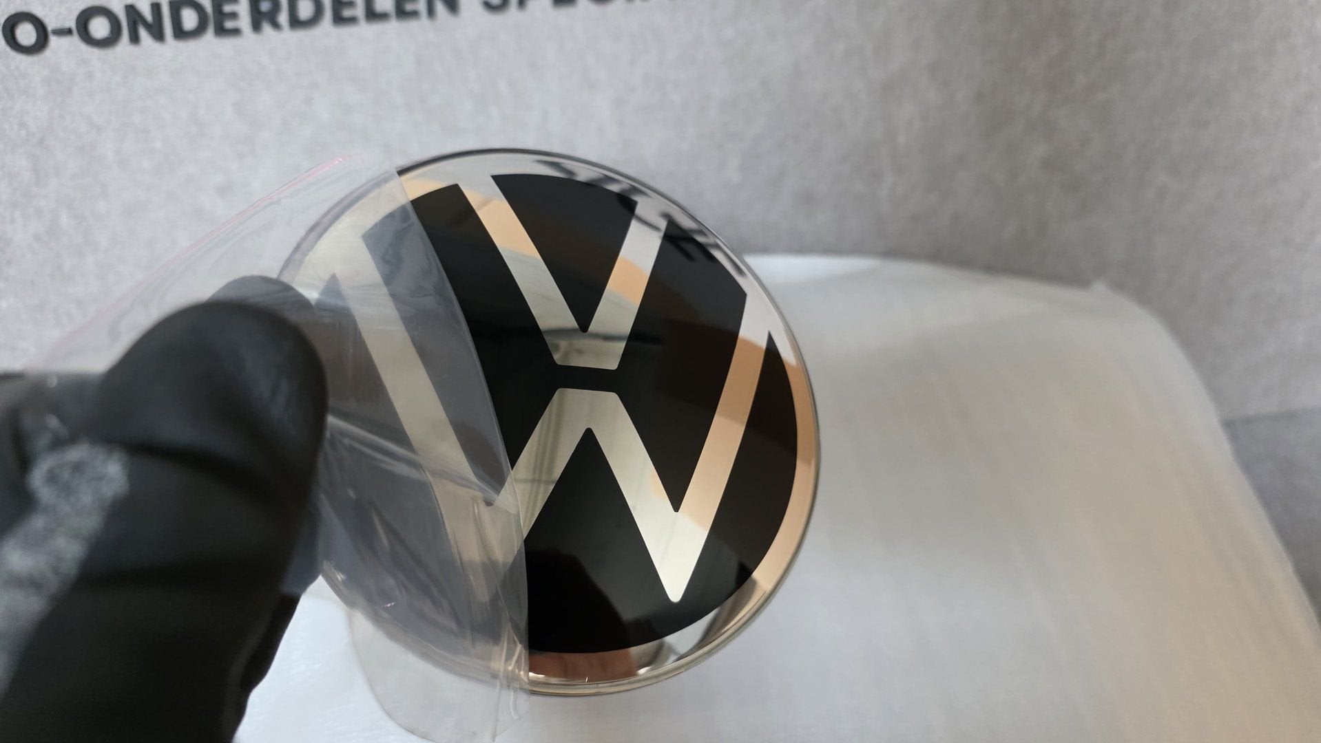 VW Polo 2G Facelift ACC Logo Grille Embleem 5H0853601H Orgin, Neuf, Volkswagen, -, Origine de la pièce connue