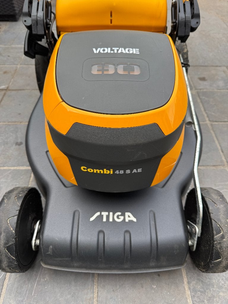 Stiga Combi 48 S AE Accumaaier zelfrijdend & nieuw mes, Tuin en Terras, Ophalen, Cirkelmaaier, Gebruikt, Stiga
