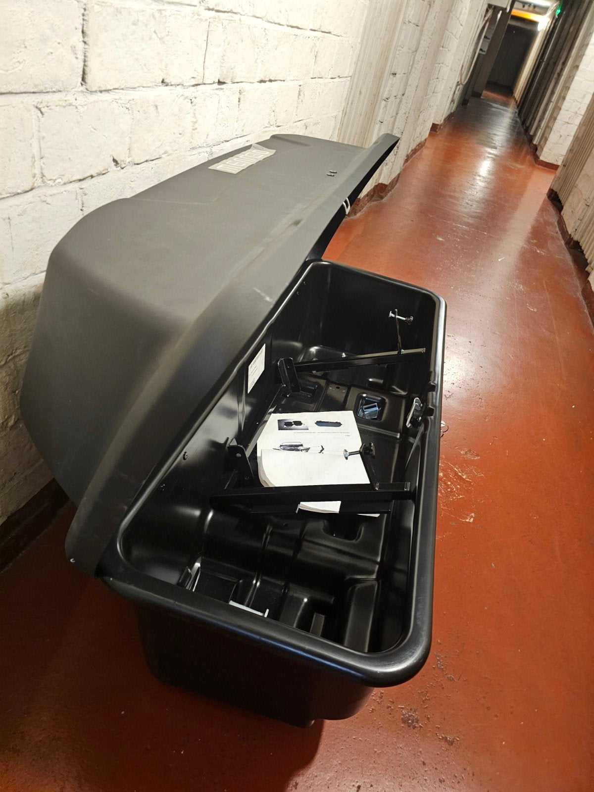 towbox koffer, Enlèvement, Neuf