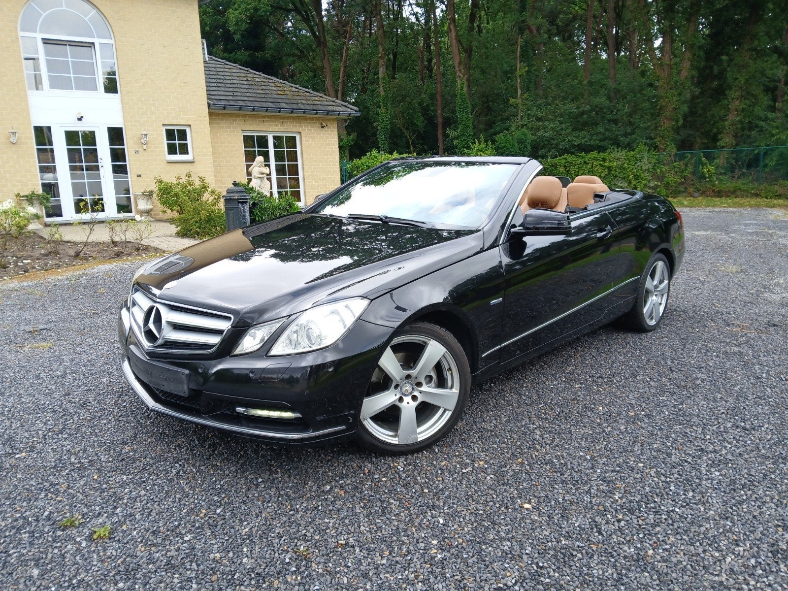 MERCEDES E220 CABRIO / AUTOMAAT / FULL OPTION, Auto's, Automaat, Achterwielaandrijving, Beige, Cabriolet
