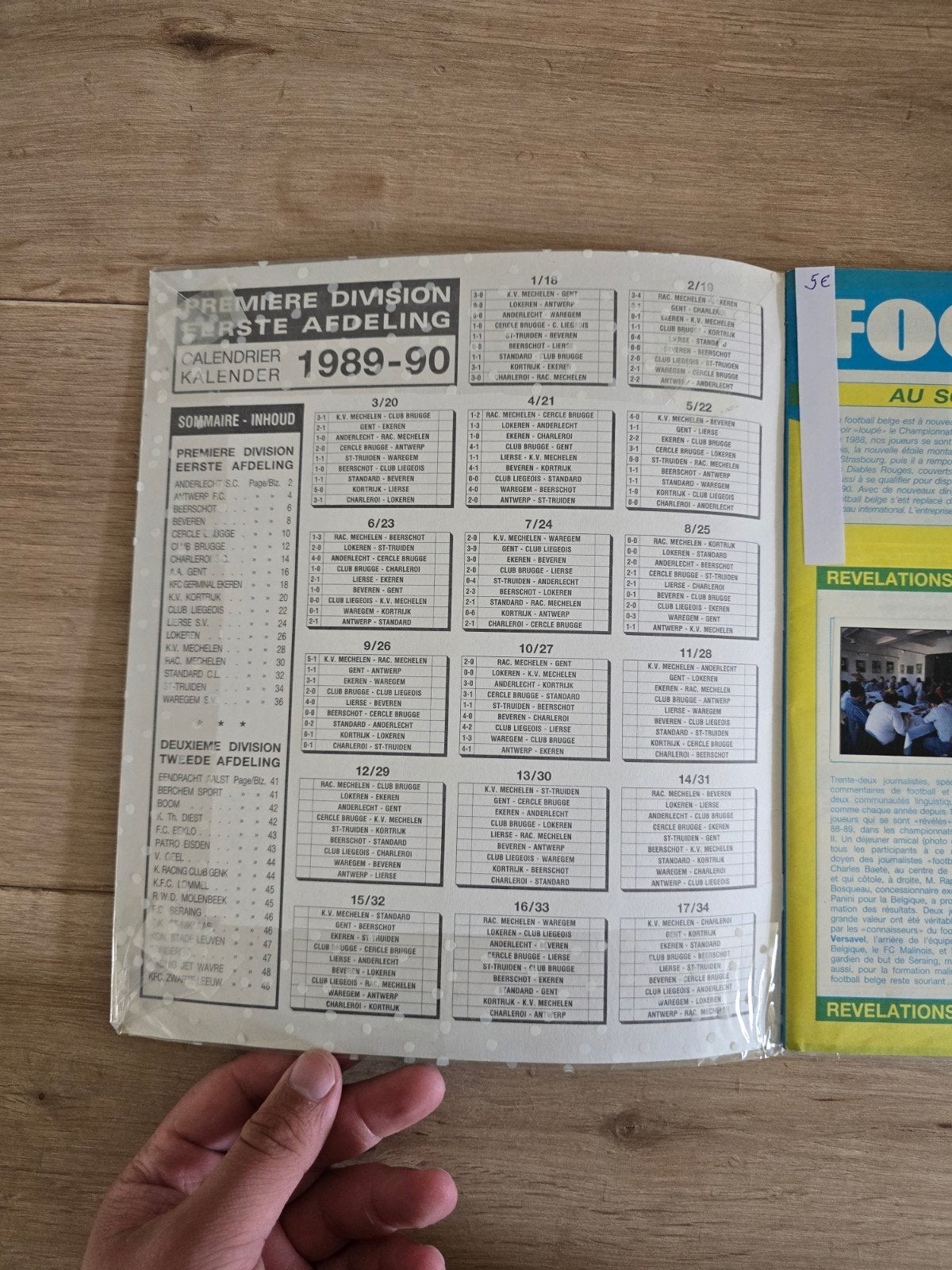 Album Panini Football 90 Belgique 1989-1990 environ 200 imag, Ophalen of Verzenden, Zo goed als nieuw