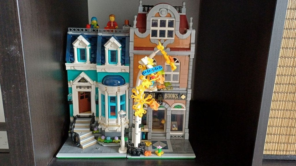 Lego Icons Bookshop 10270, Compleet, Lego, Ophalen of Verzenden, Zo goed als nieuw