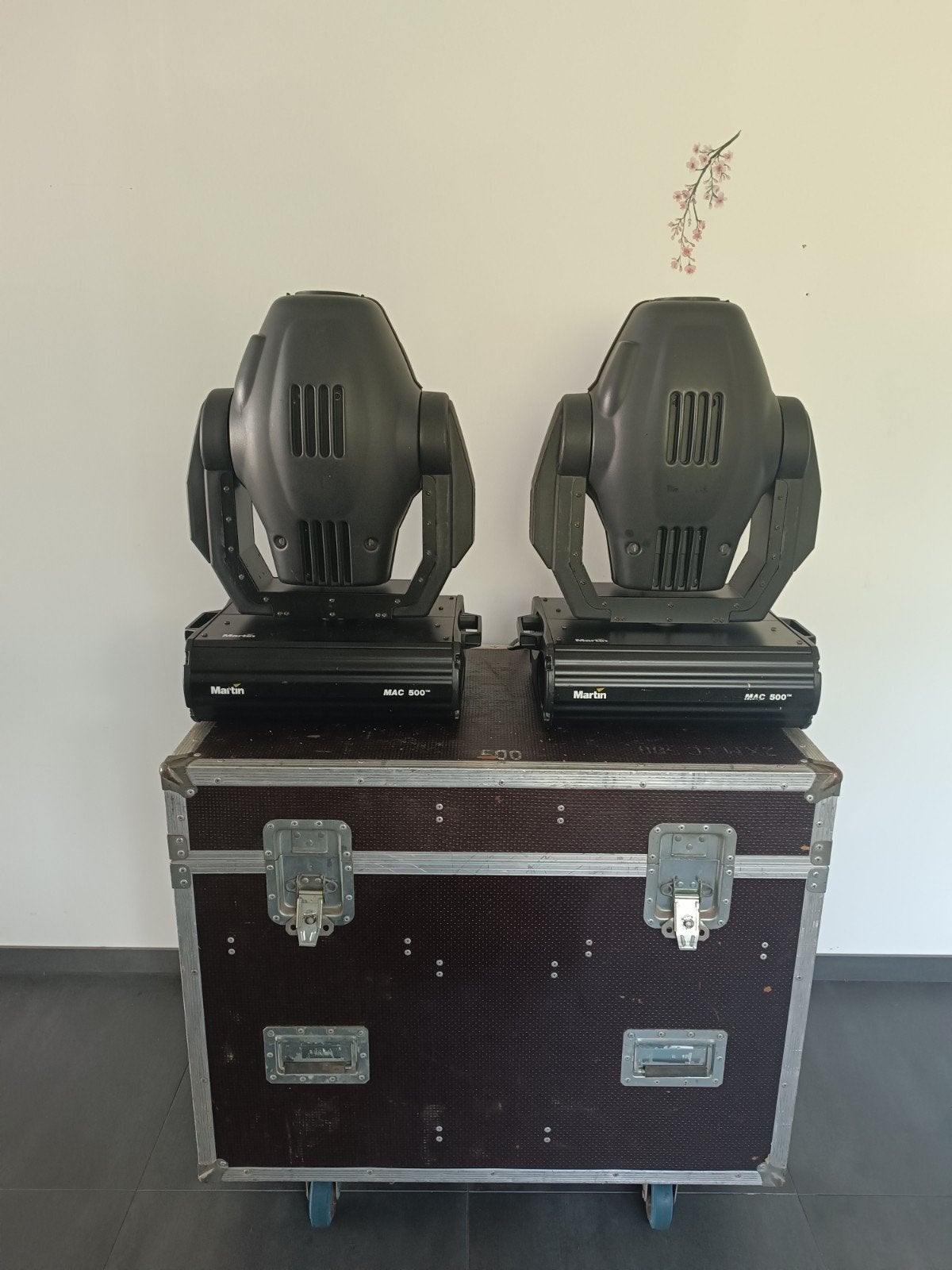 Martin Mac 500 met nieuwe lampen (set van 2), Musique & Instruments, Enlèvement, Comme neuf, Lumières, Couleur