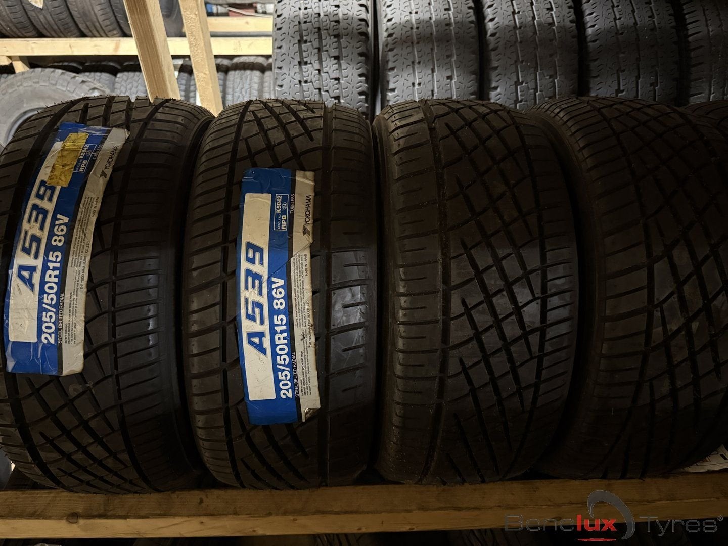 nieuw 205/50R15 Yokohama Race 205/50 R15 205/50/15 2055015, Autos : Pièces & Accessoires, Pneus & Jantes, Neuf, 15 pouces, Véhicule de tourisme