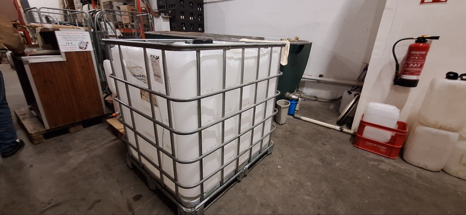 Cuve 1000 litres, 150 litres ou plus, Enlèvement, Utilisé, Avec robinet