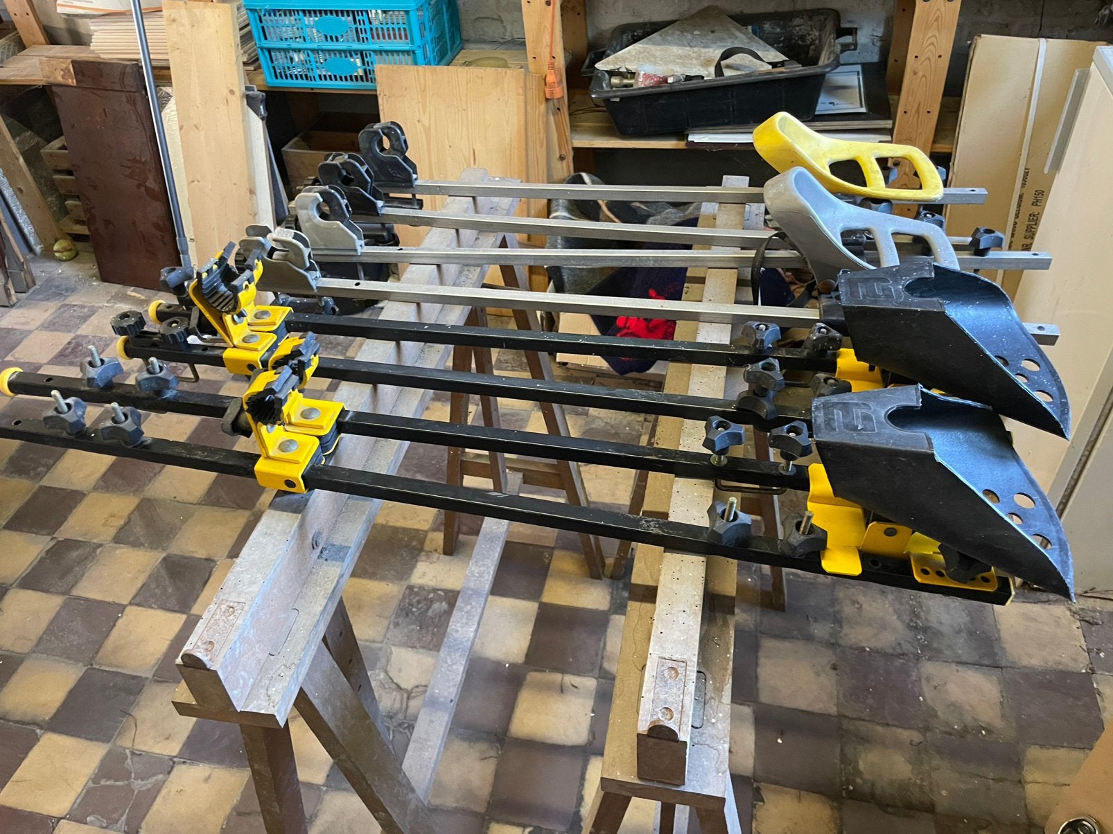 2x2 portes velos a fixer sur le toit, et barres de toit, Enlèvement, Utilisé