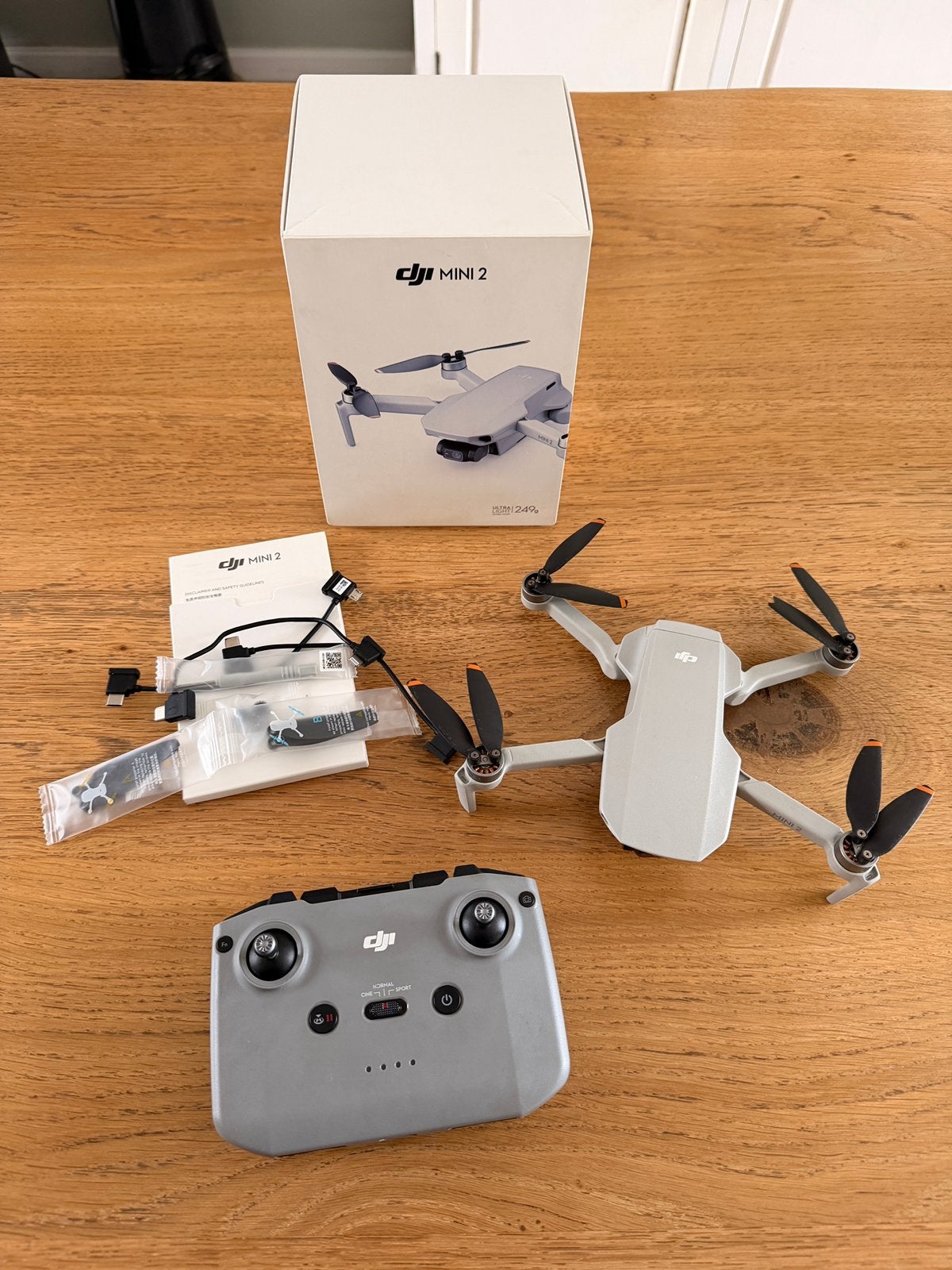 DJI Mini 2 drone 4K + controller + doos & accessoires, Ophalen, Zo goed als nieuw, DJI