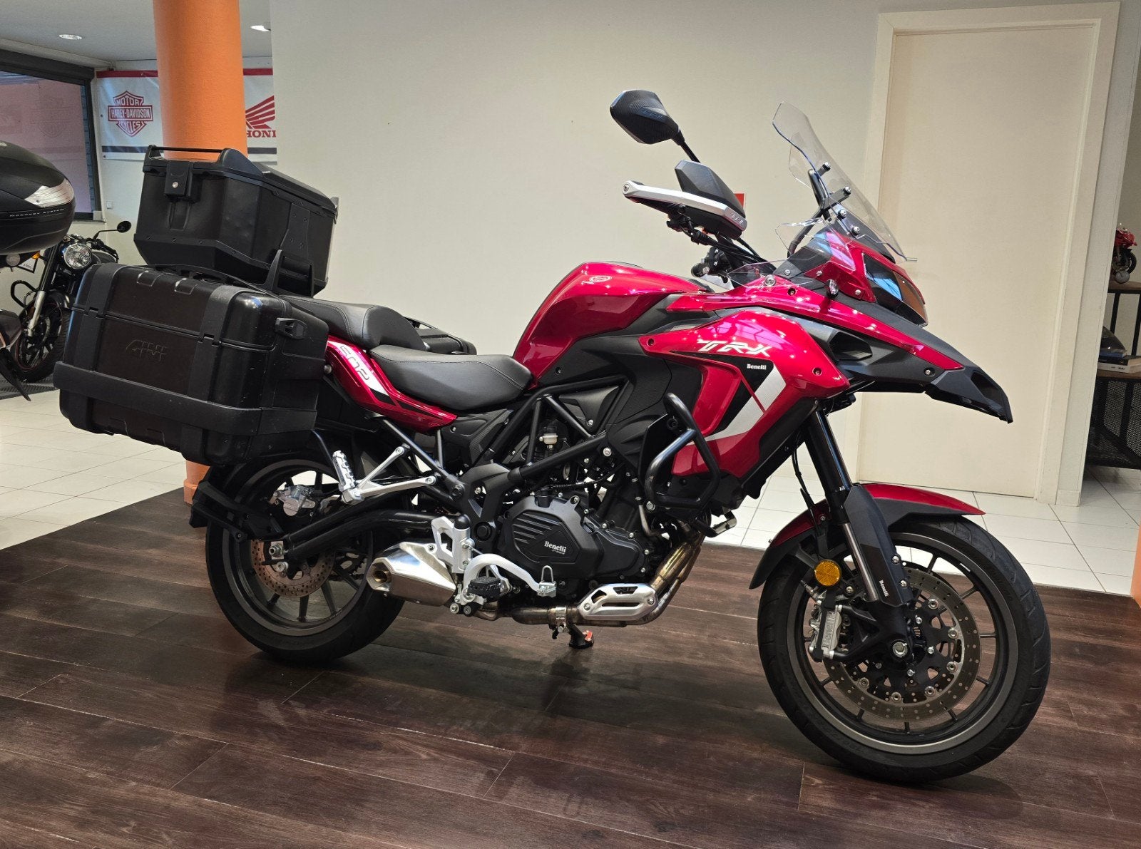 Benelli TRK 502**2022**10.384km**Garantie, Motoren, Bedrijf, Toermotor, ABS, 12 t/m 35 kW