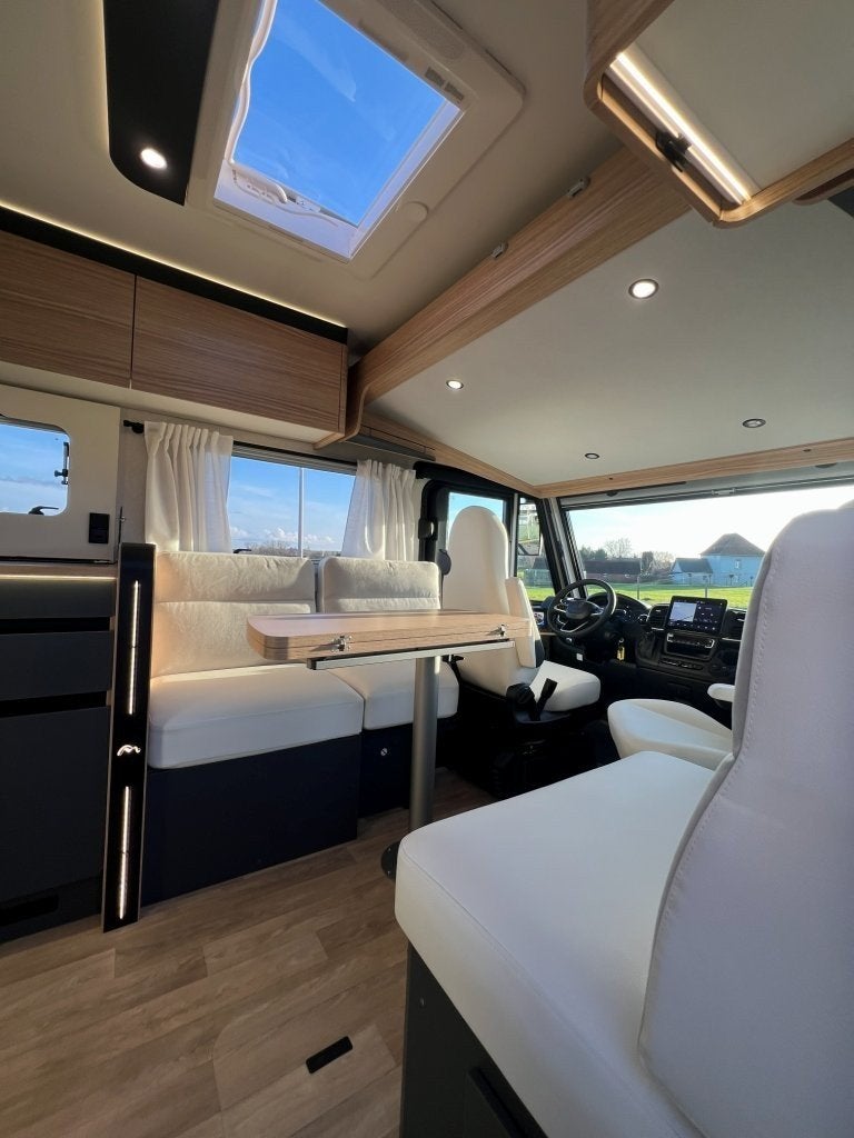 Mooveo INT-72EBF | Twin + Hefbed | 2026, Fiat, Pilote, Bedrijf, Diesel